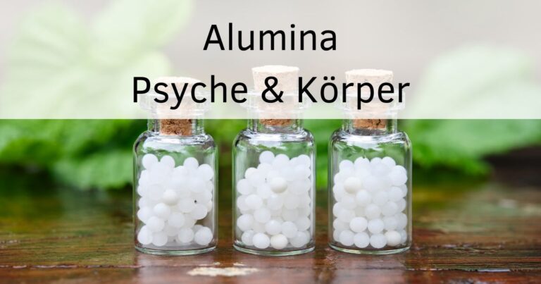 Bild: Globuliflaschen Text: Alumina Psyche und Körper